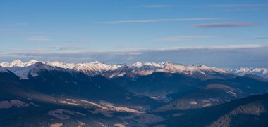 Kış dağlar Avrupa Alpleri alp panoramik görünüm kar maskeli güzel