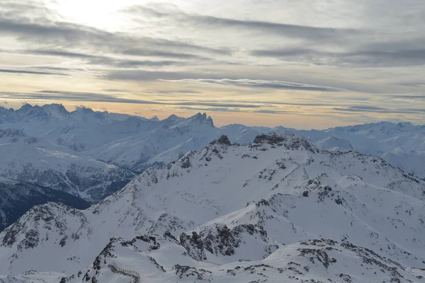Χειμώνα Στα Βουνά Όμορφη Πανοραμική Θέα Των Άλπεων Φρέσκο Χιόνι — Φωτογραφία Αρχείου