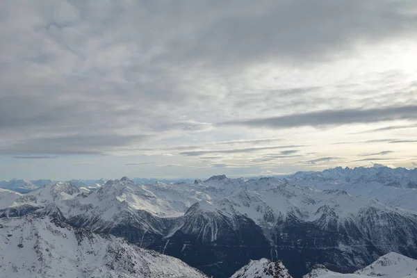 Zimní Hory Krásné Alpské Panoramatický Výhled Čerstvém Sněhu Limitován Francouzské — Stock fotografie