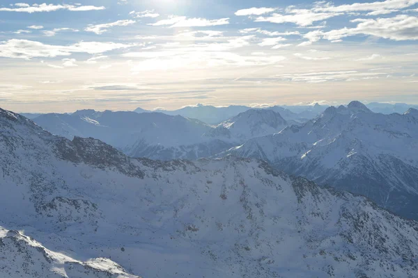 Montagnes Hiver Belle Vue Panoramique Alpine Sur Neige Fraîche Plafonnée — Photo