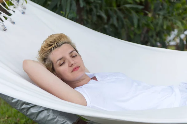 Beautiful Young Woman Enjoying Free Time While Resting White Hammock — Stock Photo, Image