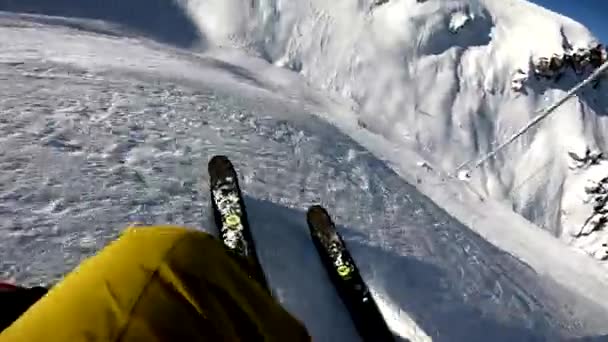 Winter Freeride Skiën Verse Sneeuw Poeder Alpen Zonnige Dag Gopro — Stockvideo