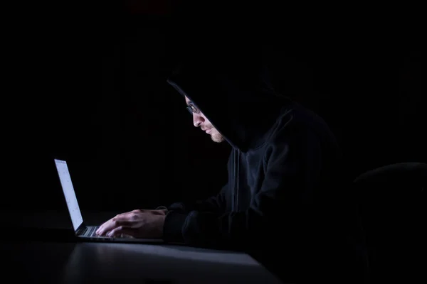 Young Talented Hacker Using Laptop Computer While Working Dark Office — Stock Photo, Image