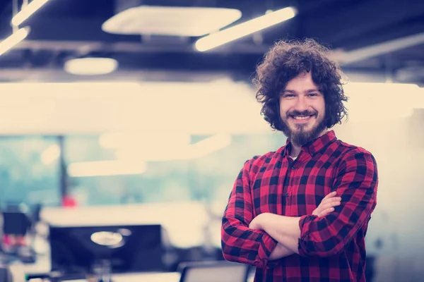 Retrato del desarrollador de software masculino sonriente —  Fotos de Stock