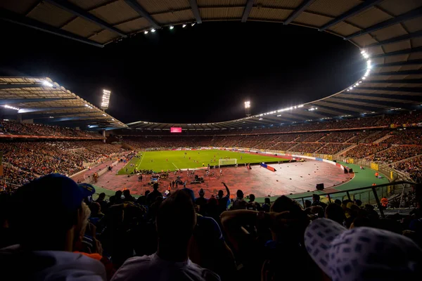 Ich ulubiona drużyna sportowa wsparcie fanów piłki nożnej — Zdjęcie stockowe