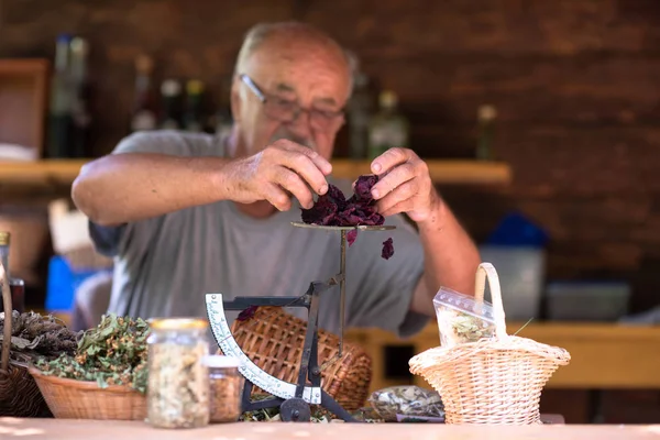 Herbalist — Stock Photo, Image