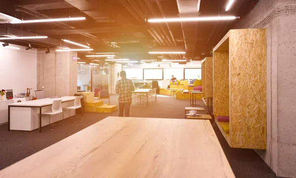 Business people enjoying a break in Modern Office — Stock Photo, Image