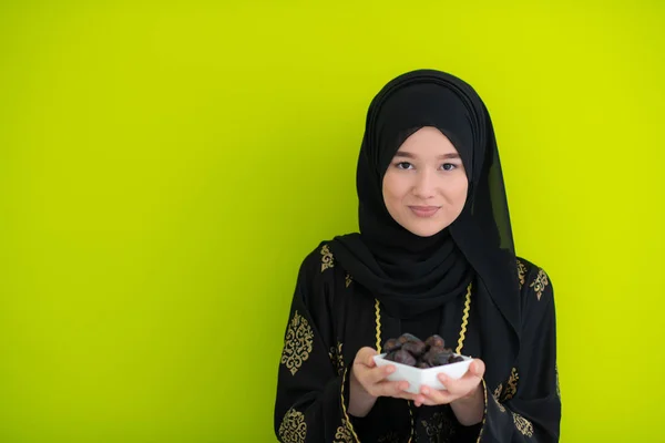 Modern muslimsk kvinna — Stockfoto