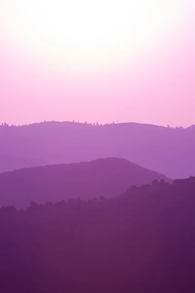 Paisagem de verão roxo ultra violeta — Fotografia de Stock