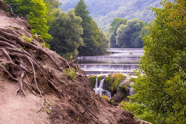 Vackra vattenfall — Stockfoto