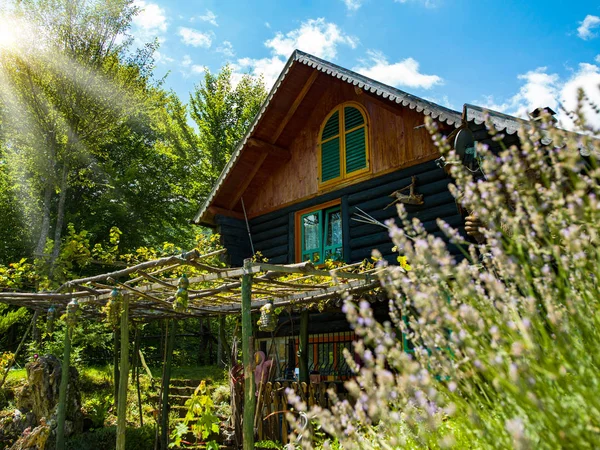 Casa de campo de madeira — Fotografia de Stock
