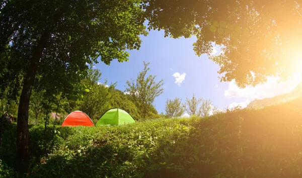 Tenda acampamento — Fotografia de Stock