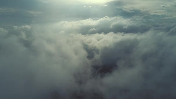 Volo Aereo Sopra Nuvole Con Cielo Blu Nel Backgroubnd Bella — Video Stock