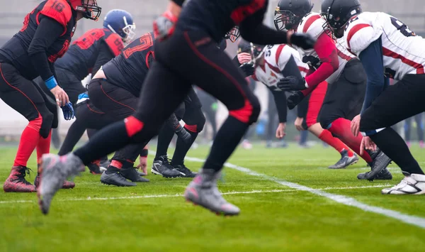 Träningsmatch för professionella amerikanska fotbollsspelare — Stockfoto