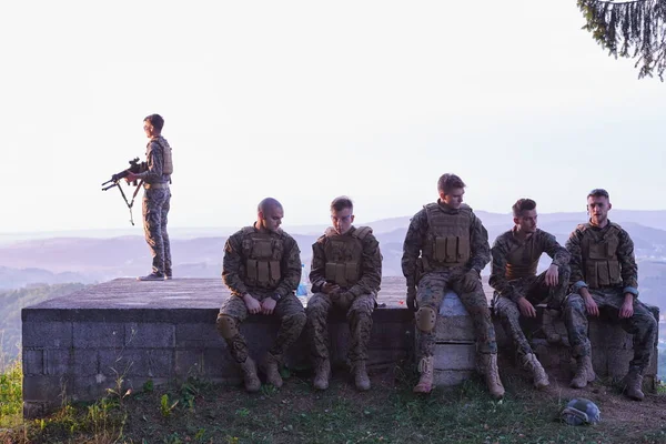 Soldiers Squad Relaxing Battle Having Break Training — Stock Photo, Image