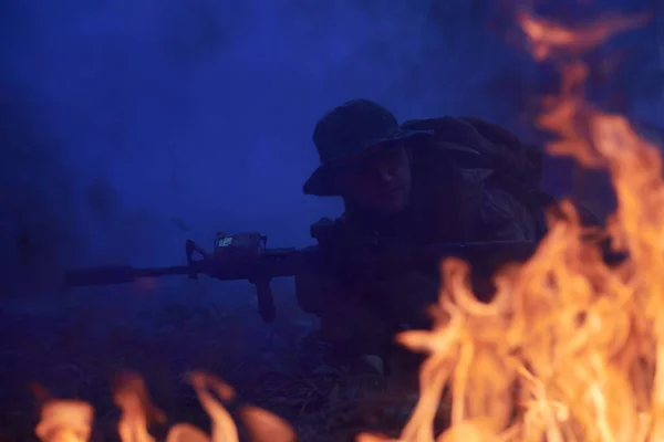 Soldado Guerra Moderna Combate Acción — Foto de Stock