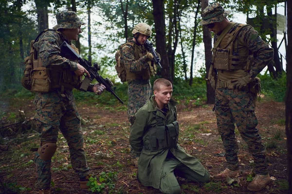 Soldaten Eenheid Werd Gevangen Genomen Levend Terrorist Ondervragen Hen Hen — Stockfoto