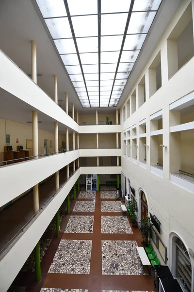 Colagem Universitária Vazia Lobby Escola Volta Para Escola Tempo Coronavírus — Fotografia de Stock