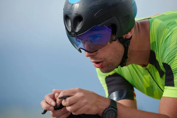 Closeu Triathlon Atleta Equitazione Bici Corsa Professionale Allenamento — Foto Stock