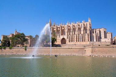 İspanya 'daki Palma de Mallorca şehrinin ana katedrali