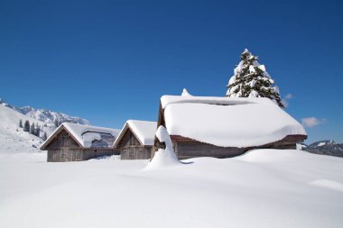 İsviçre Alplerinde kış