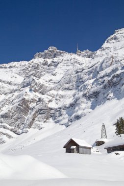 İsviçre Alplerinde kış