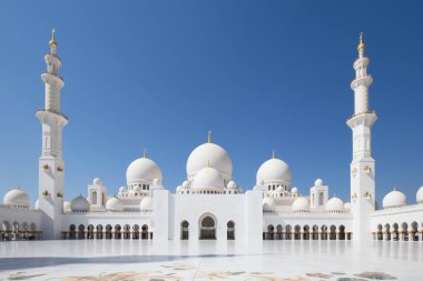 Famous Sheikh Zayed mosque in Abu Dhabi, United Arab Emirates clipart