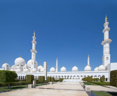 Abu Dabi 'deki ünlü Şeyh Zayed camii, Birleşik Arap Emirlikleri.