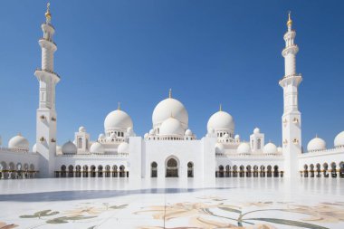 Famous Sheikh Zayed mosque in Abu Dhabi, United Arab Emirates clipart