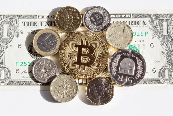 Bitcoins Fondo Blanco — Foto de Stock