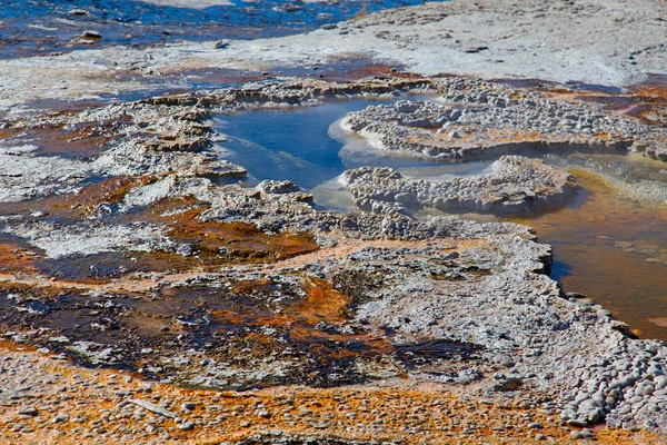 Красочный Бассейн Горячей Водой Йеллоустонском Национальном Парке Сша — стоковое фото