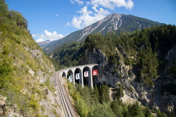 Híres Landwasser Viadukt Közeli Filisur Város Svájci Alpokban — Stock Fotó