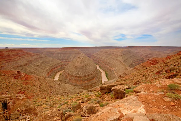 Goosenecks Eyalet Parkı, Utah, ABD 'de San Juan nehri üzerinde.