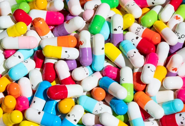 Verzameling Van Kleurrijke Capsules Met Geneesmiddelen — Stockfoto