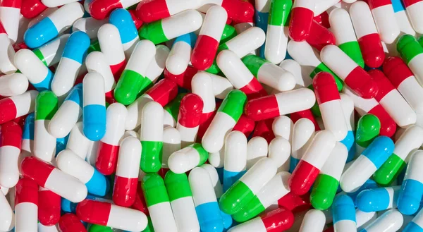 Verzameling Van Kleurrijke Capsules Met Geneesmiddelen — Stockfoto