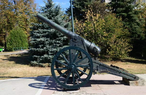 Drobeta Turnu Severin Stadt Rumänien Denkmal Der Helden Wahrzeichen Kanone — Stockfoto