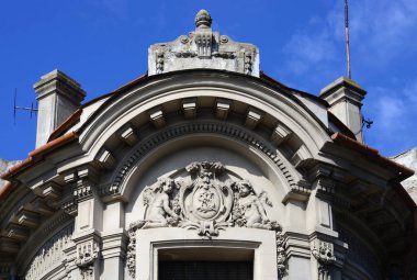 Drobeta Turnu Severin Şehir Sanat Müzesi simgesel yapı mimari detay