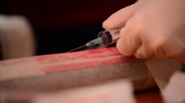 öğrenci şırınga ile egzersiz