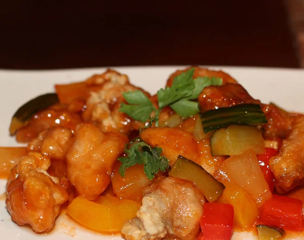 Cocina Japonesa - Fideos con Marisco y Salsa de Tomate . — Foto de Stock