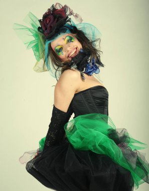 yaratıcı sima olan kadın. Bebek stil.