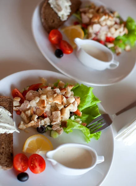 geleneksel Sezar salatası