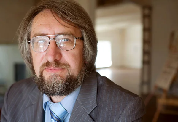 kıdemli yetişkin profesör