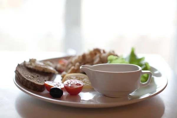 Traditional caesar salad — Stock Photo, Image