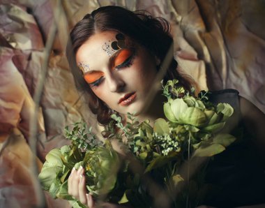 parlak yaratıcı olun ile Dişileştirilmiş kadın portre kadar yakın çekim