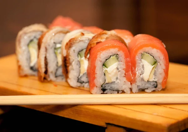 Japón comida tradicional - rollo —  Fotos de Stock