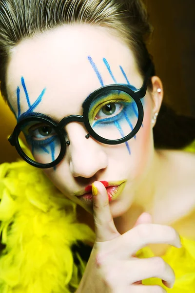 眼鏡のクレイジー ・ ガール — ストック写真
