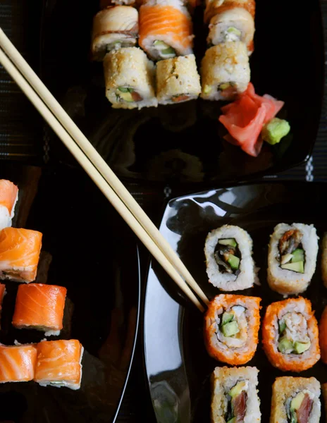 Sushi a rohlíky — Stock fotografie