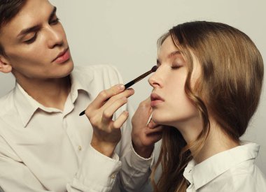 Güzellik kavramı: makyaj makyaj sanatçısı