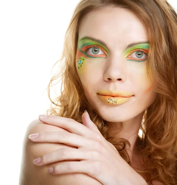 Schöner Blick. junge Frau mit hellem Make-up. — Stockfoto