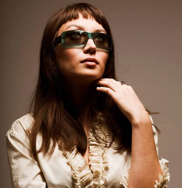 Fashion model with designer sunglasses — Stock Photo, Image